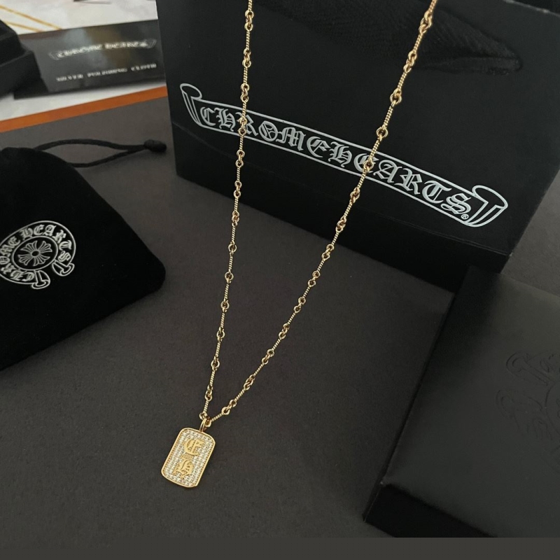 Ch**me He**ts necklaces
